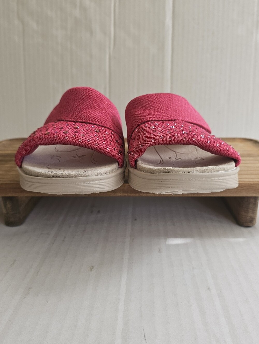 Bzees Dynasty Bright Slide Wedge Sandals Size 6.5 Rose Pink Open Toe Rhinestones - Picture 4 of 12